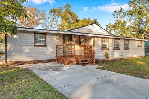 A home in TAMPA