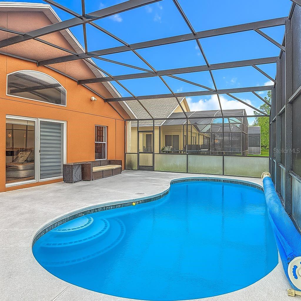 167 CASTAWAY BEACH WAY
