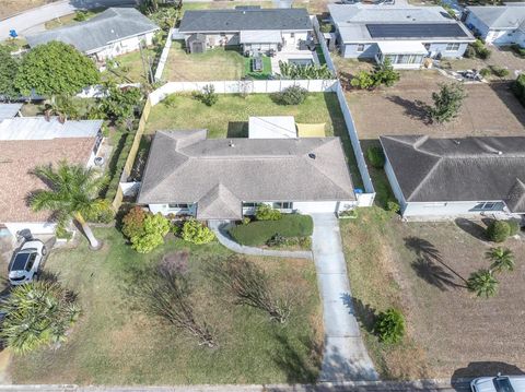 1903 42ND WAY N ST PETERSBURG FL 33713