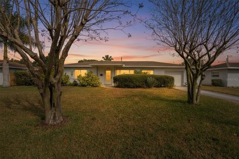 1903 42ND WAY N ST PETERSBURG FL 33713