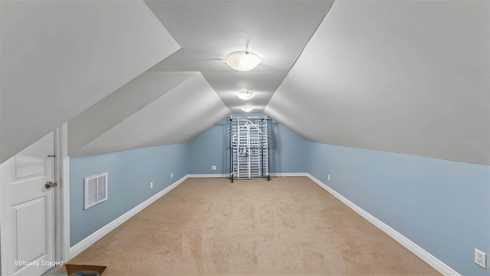 GREY FOX HOLLOW PH THREE - Residential
