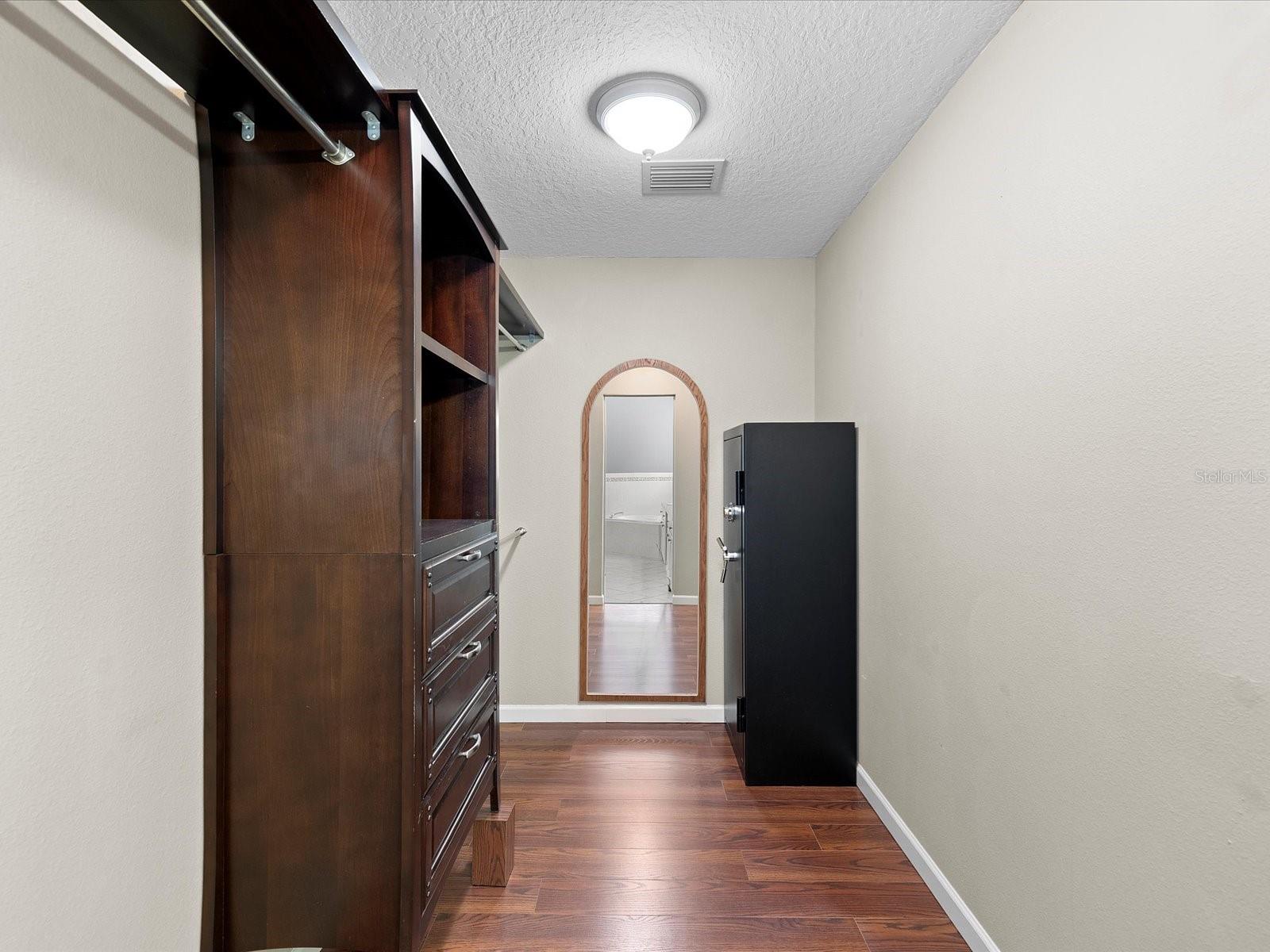 HIDDEN LAKE ESTATES - Residential