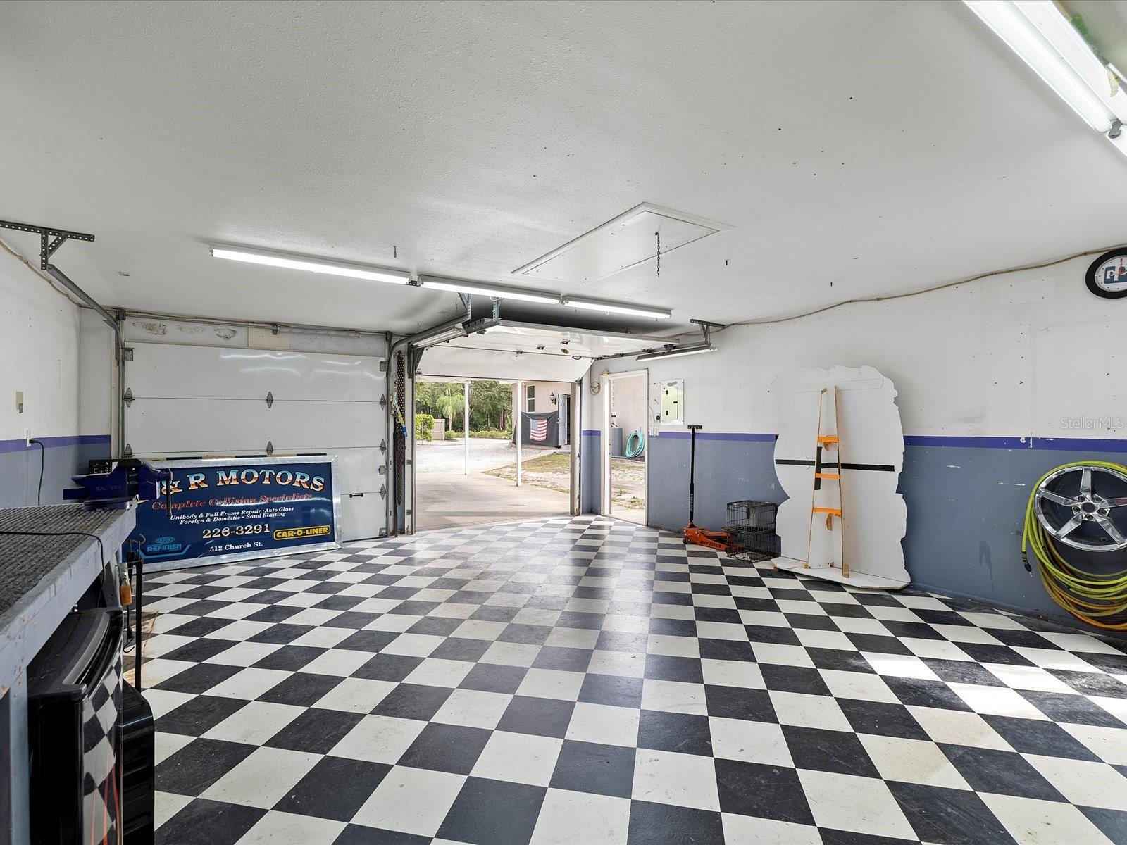 HIDDEN LAKE ESTATES - Residential