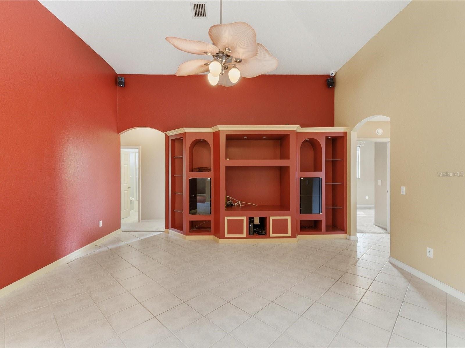 HIDDEN LAKE ESTATES - Residential