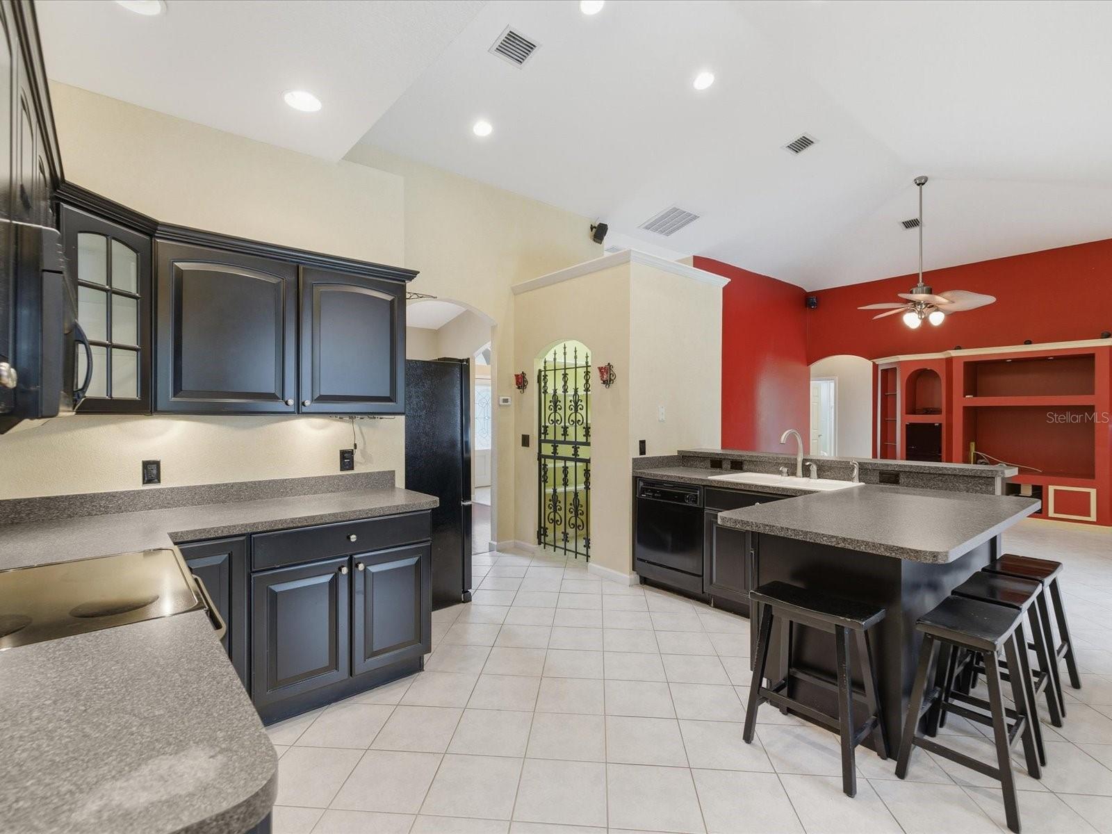 HIDDEN LAKE ESTATES - Residential