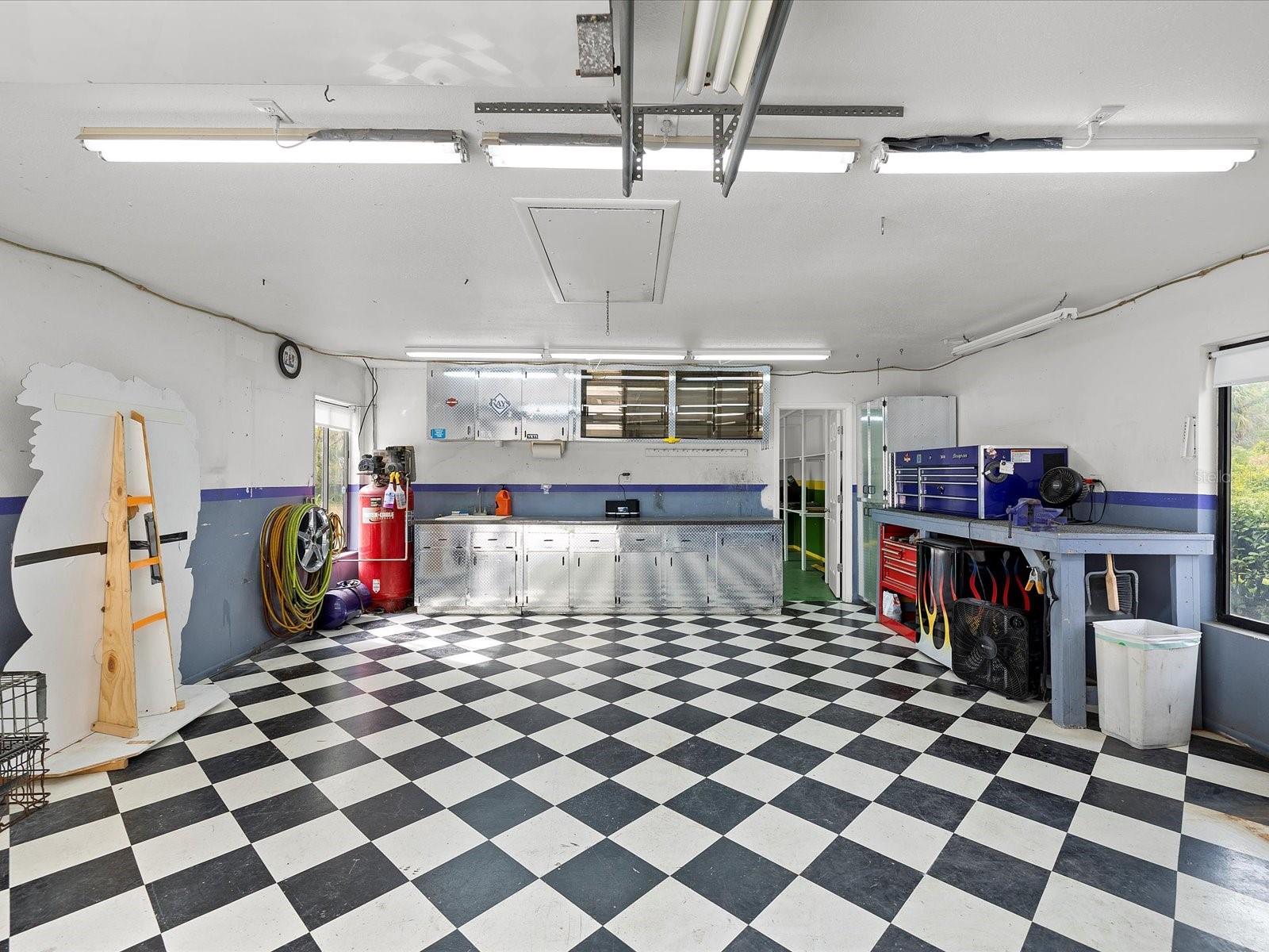 HIDDEN LAKE ESTATES - Residential