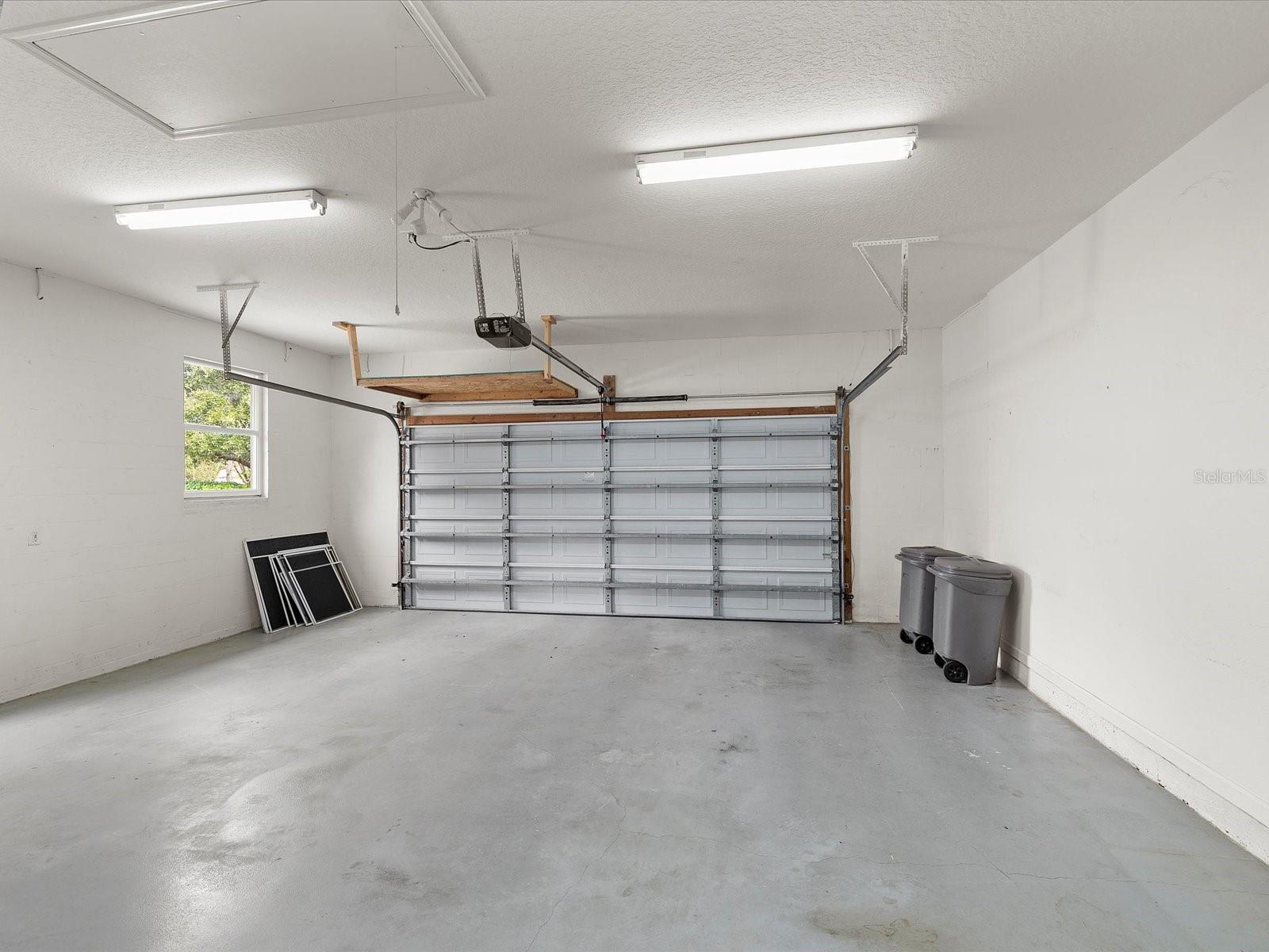 HIDDEN LAKE ESTATES - Residential