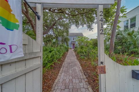 2412 BURLINGTON AVENUE N ST PETERSBURG FL 33713
