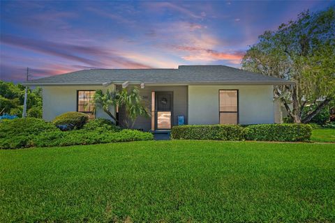 Photo of 301 Windrush Loop, Tarpon Springs, FL 34689 (MLS # TB8390485)