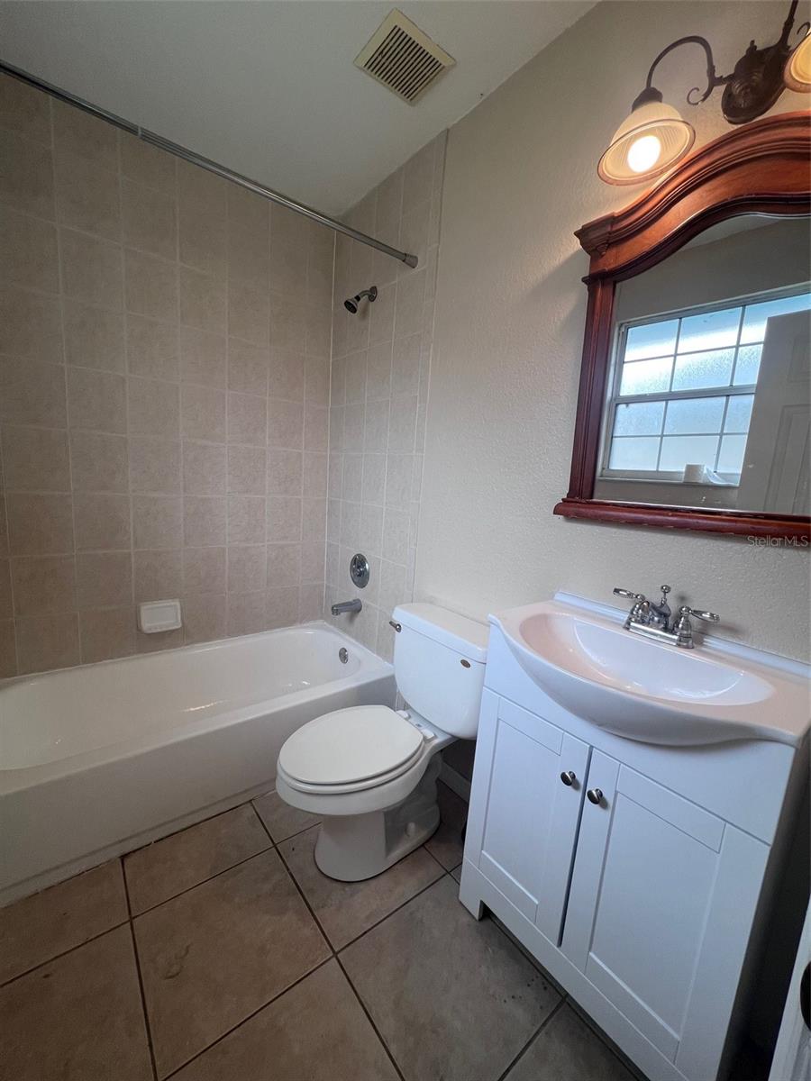 EUSTIS - Residential Lease