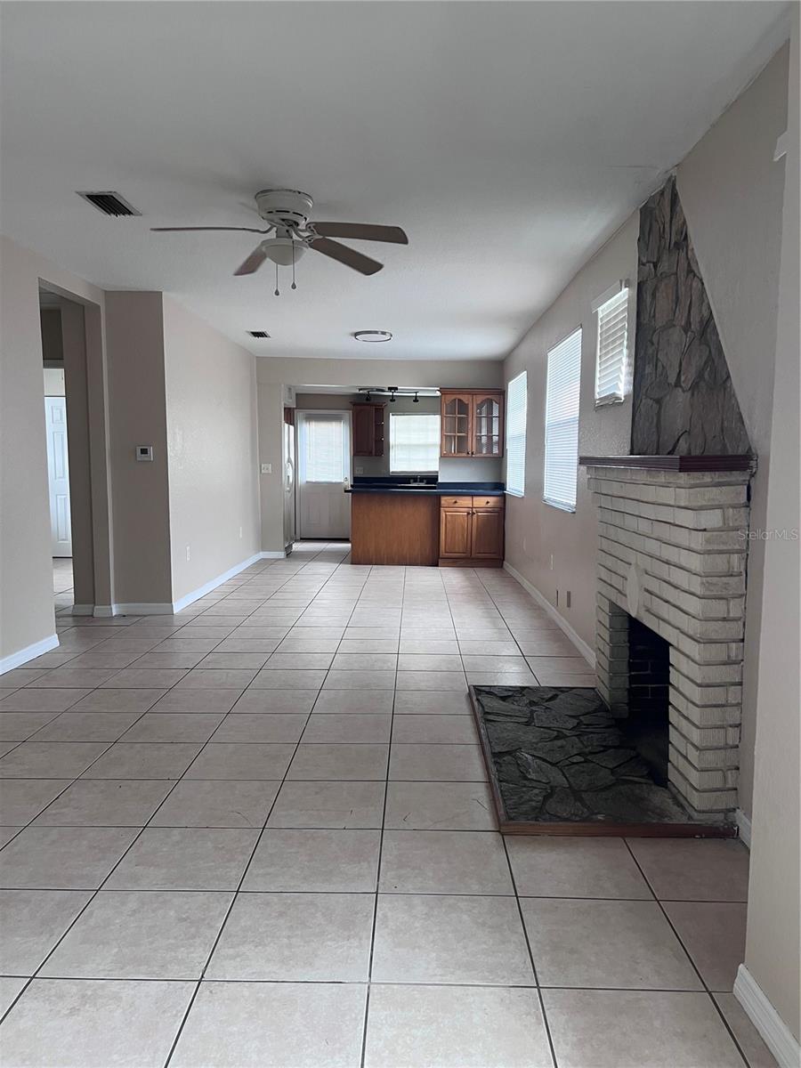 EUSTIS - Residential Lease