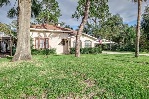 A home in WINTER HAVEN