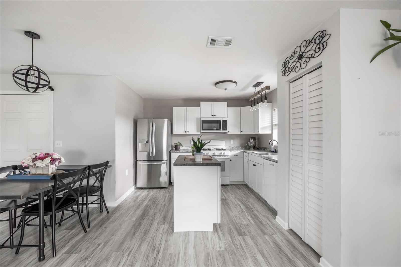 CELEBRATION OAKS PH 1 - Residential