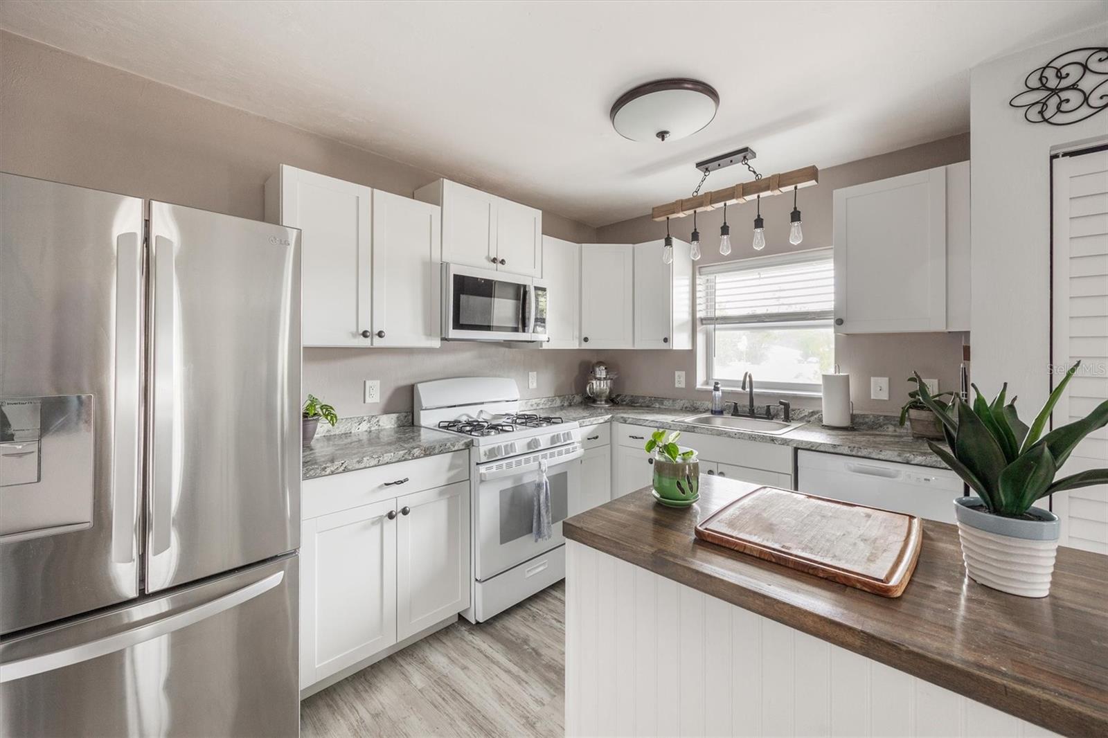 CELEBRATION OAKS PH 1 - Residential