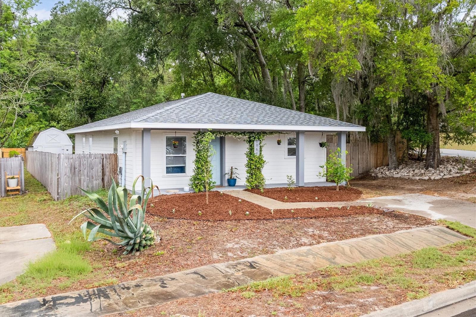 CELEBRATION OAKS PH 1 - Residential