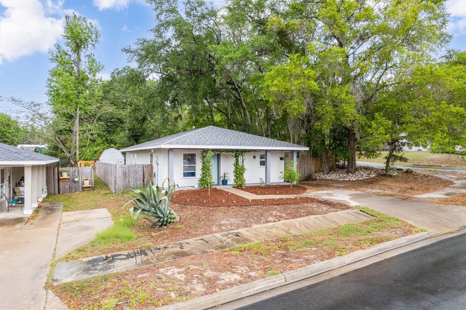 CELEBRATION OAKS PH 1 - Residential