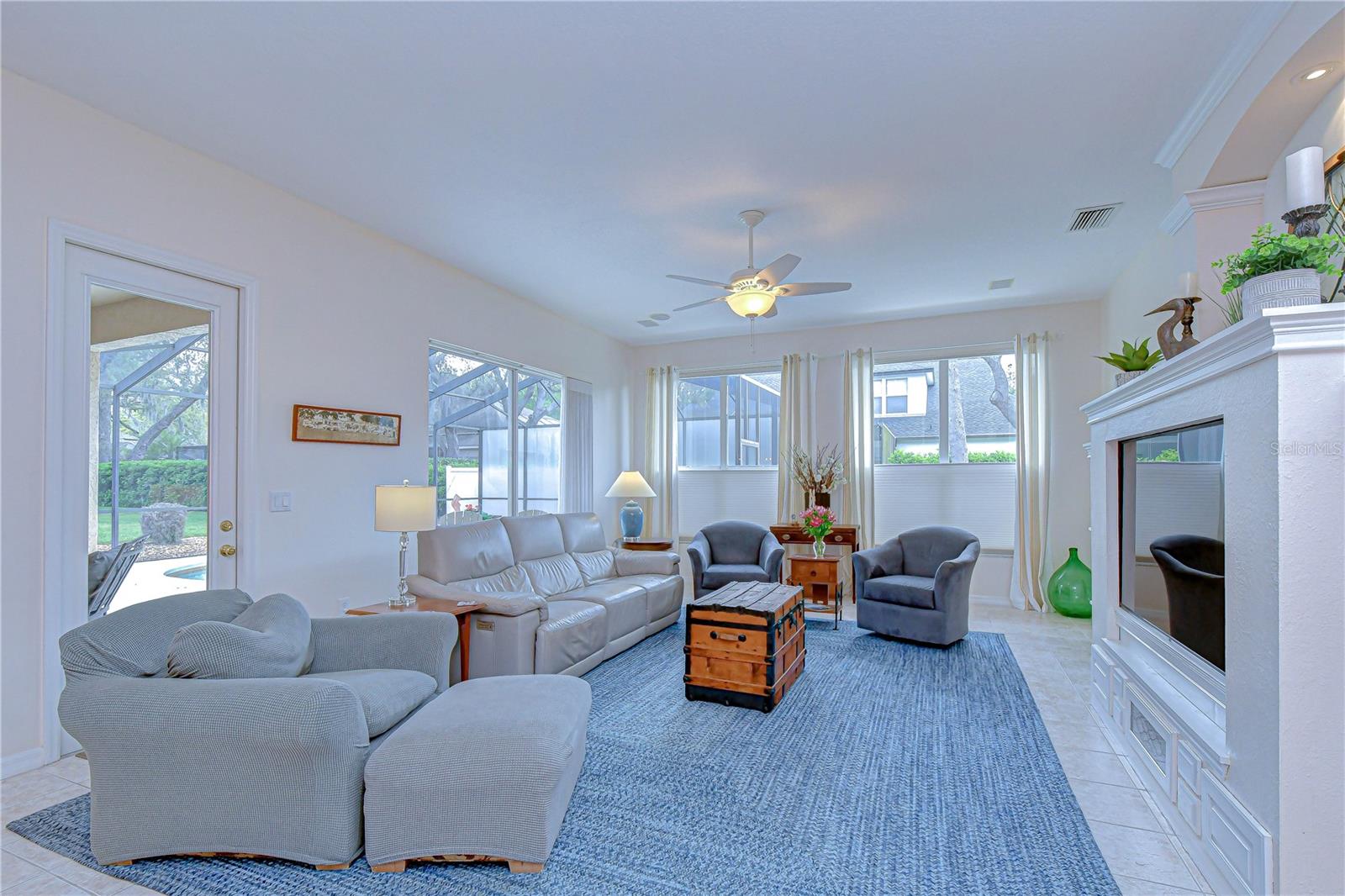 FISHHAWK RANCH PH 2 PRCL A & - Residential