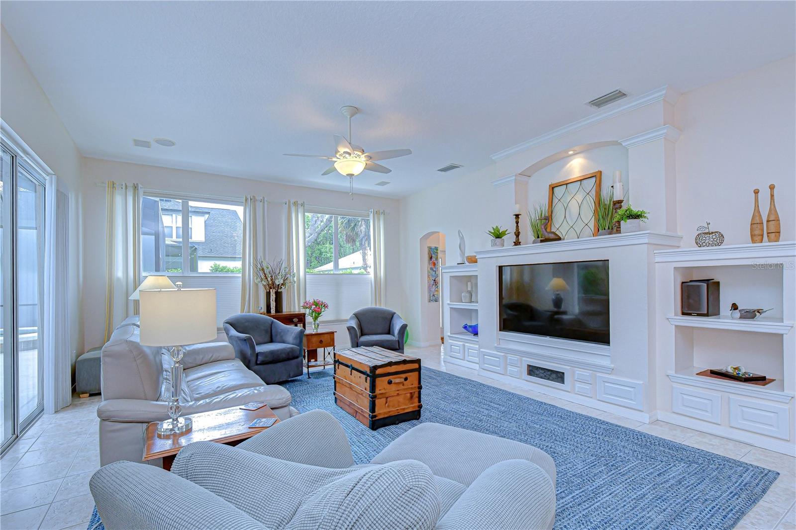 FISHHAWK RANCH PH 2 PRCL A & - Residential