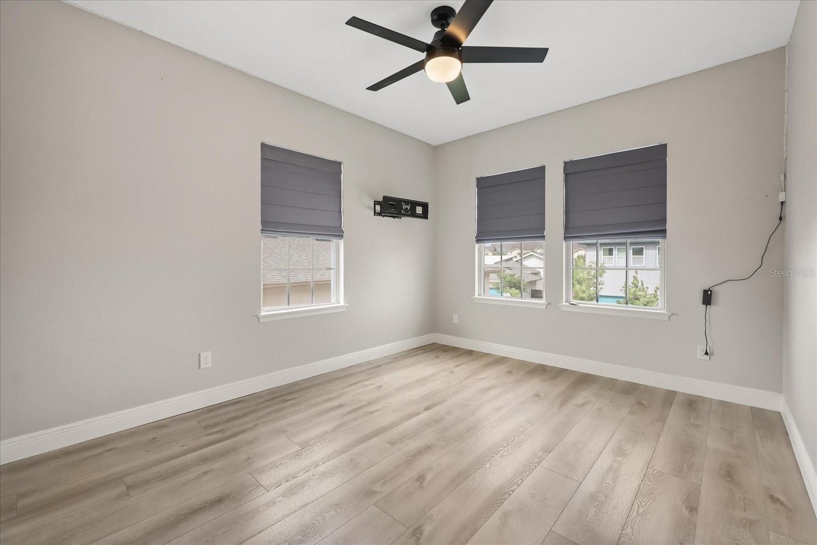 LAUREATE PARK PH 7 - Residential