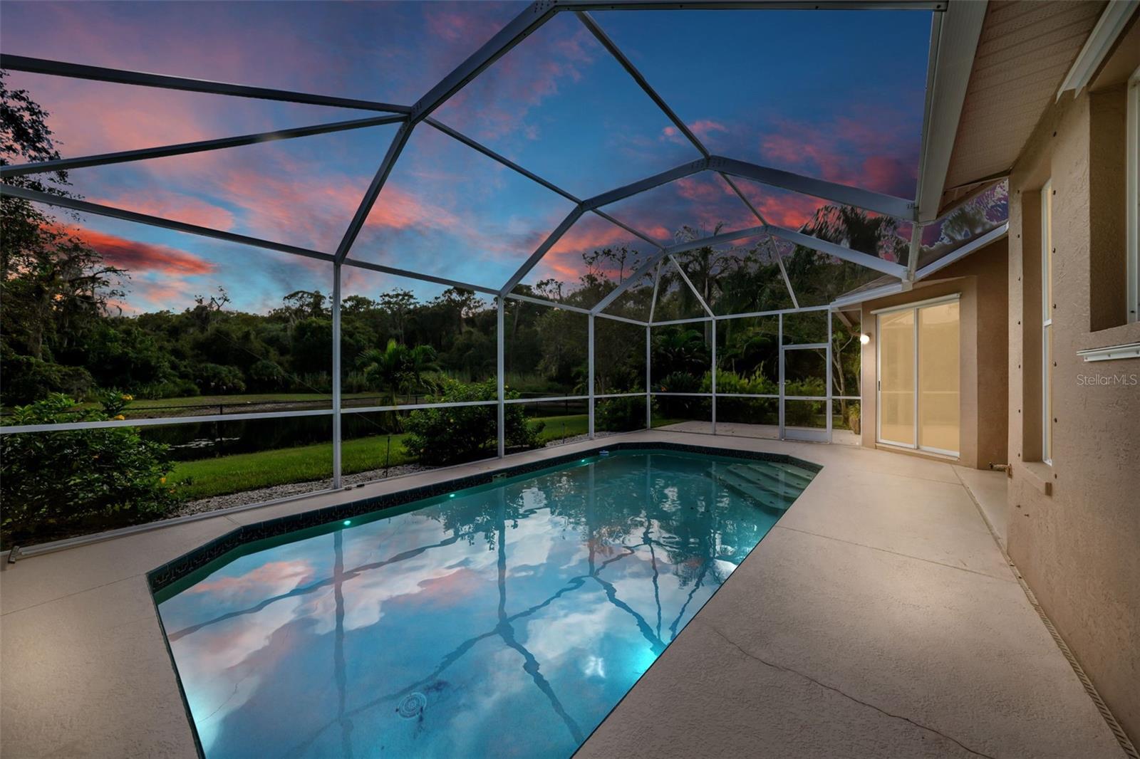 GOLFSIDE - Residential