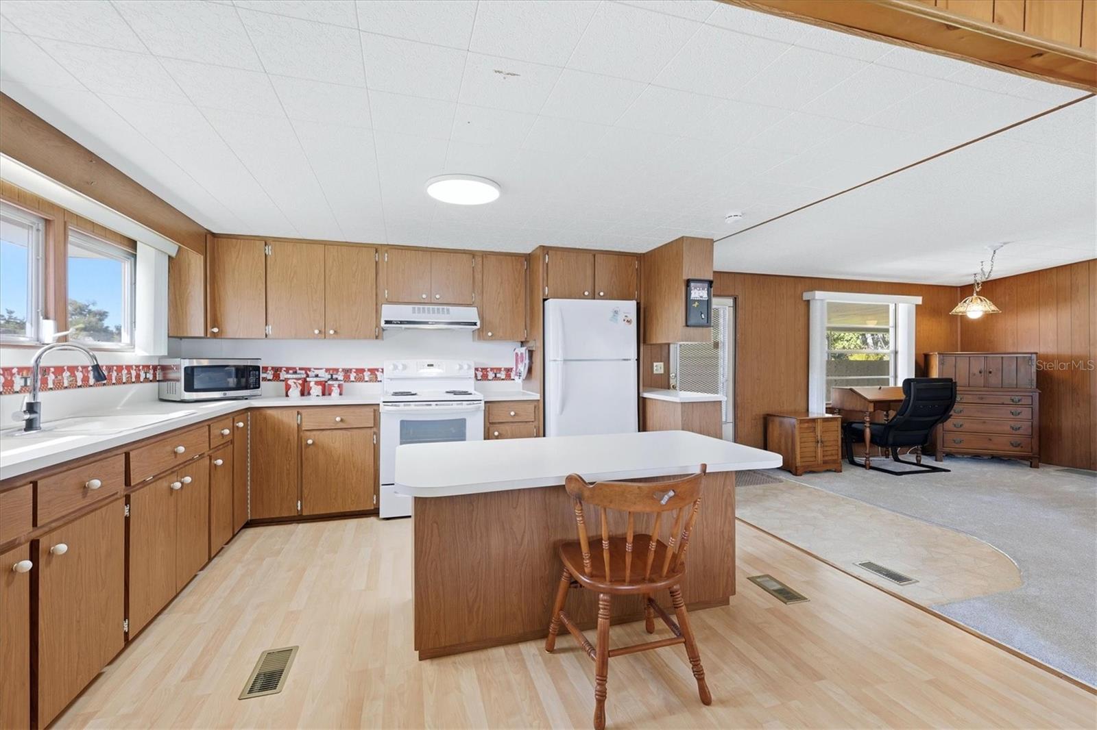 TIDEVUE/DE SOTO COMMUNITY UNIT ONE - Residential