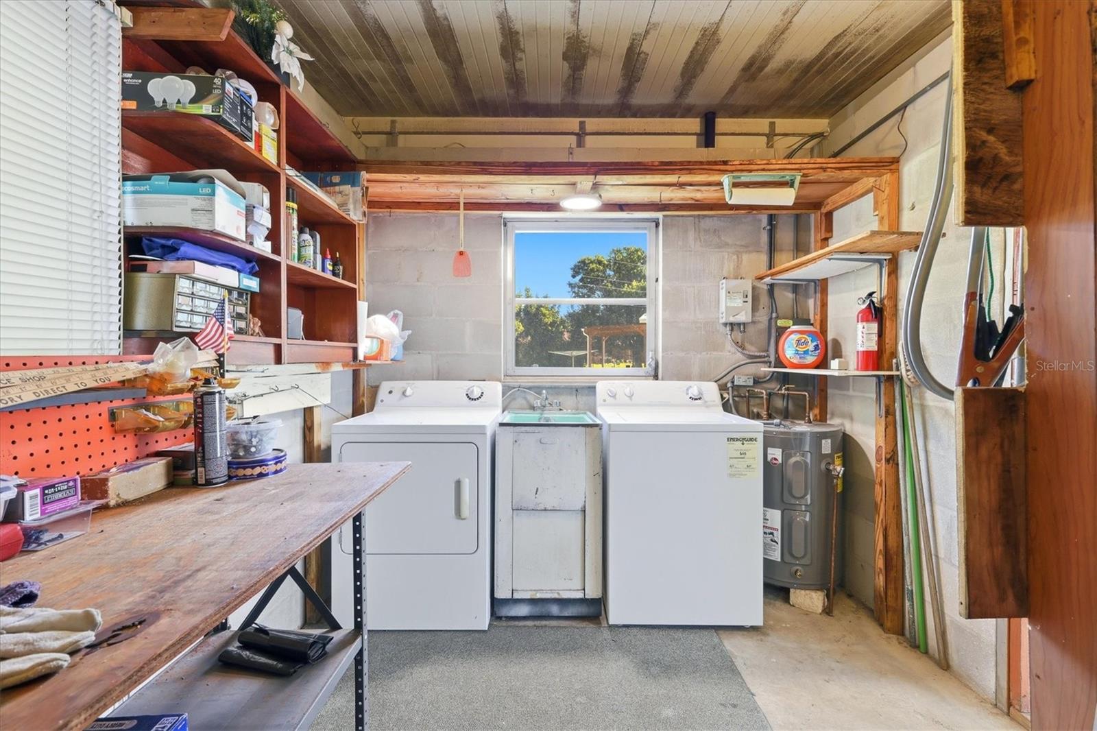 TIDEVUE/DE SOTO COMMUNITY UNIT ONE - Residential