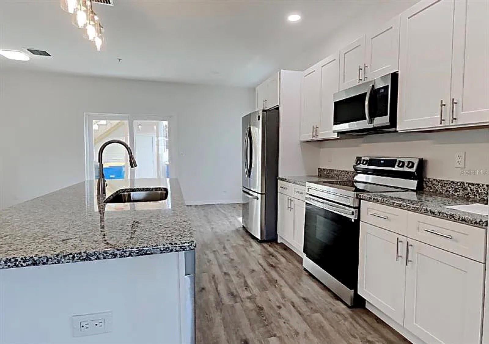 HIBISCUS GARDENS - Residential Lease