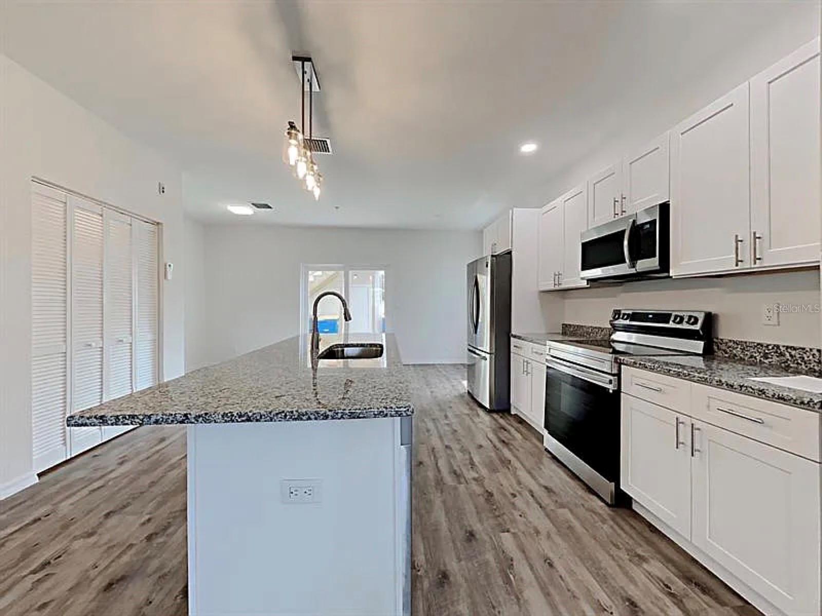 HIBISCUS GARDENS - Residential Lease