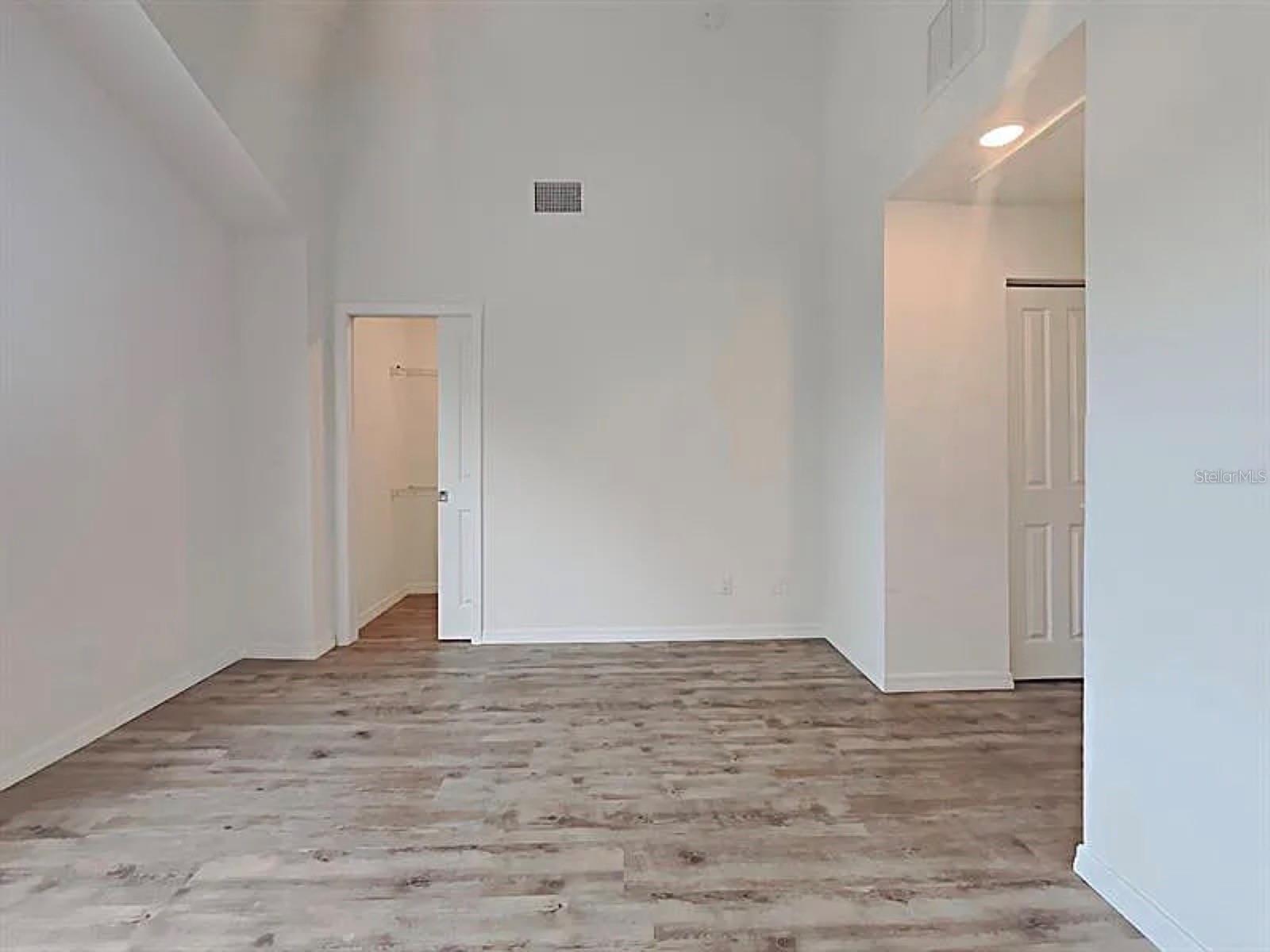 HIBISCUS GARDENS - Residential Lease