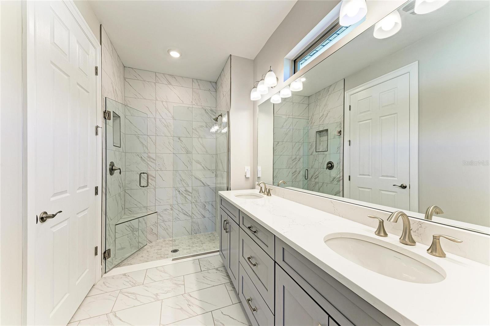 TOSCANA ISLES - Residential