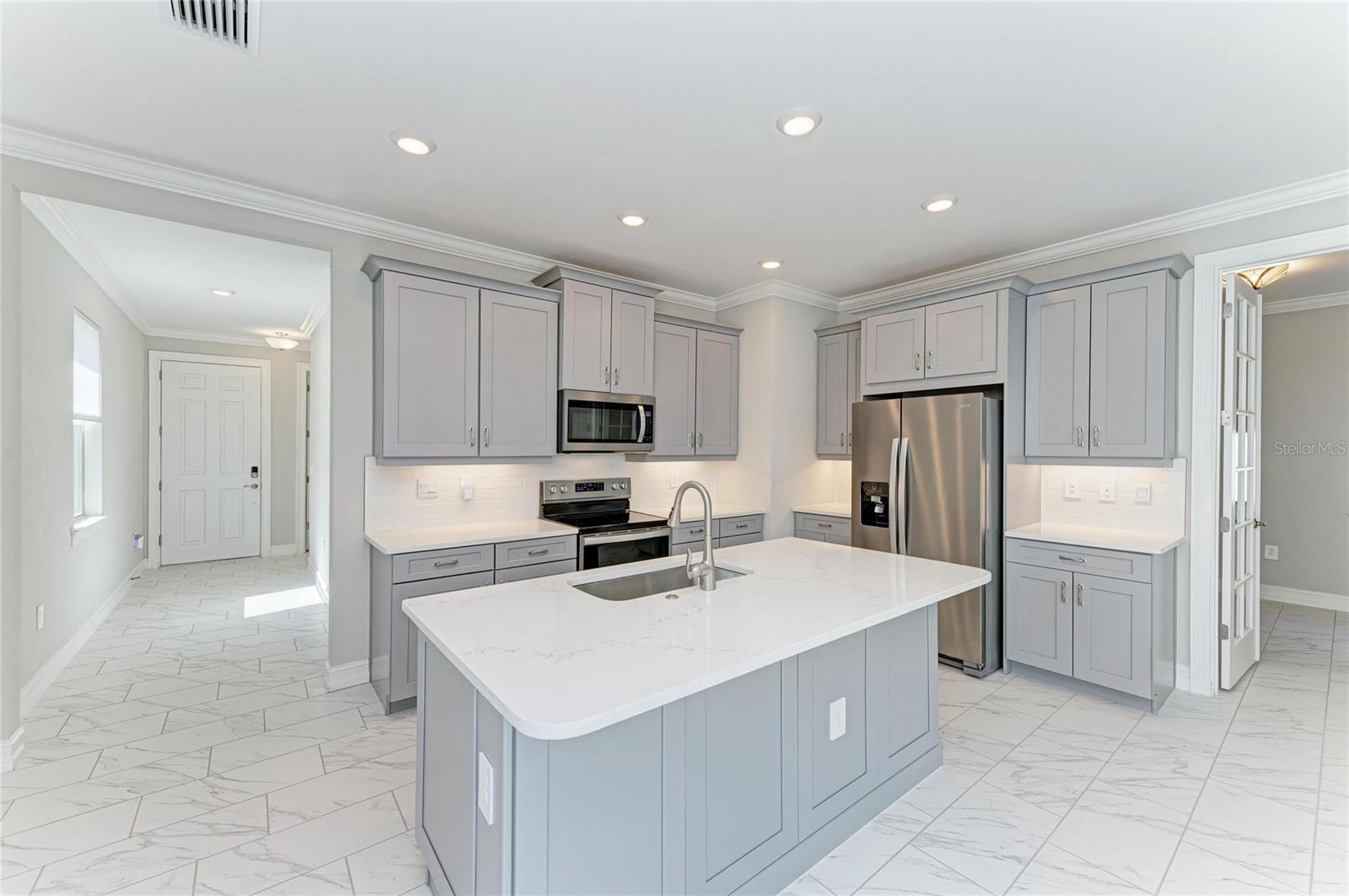 TOSCANA ISLES - Residential