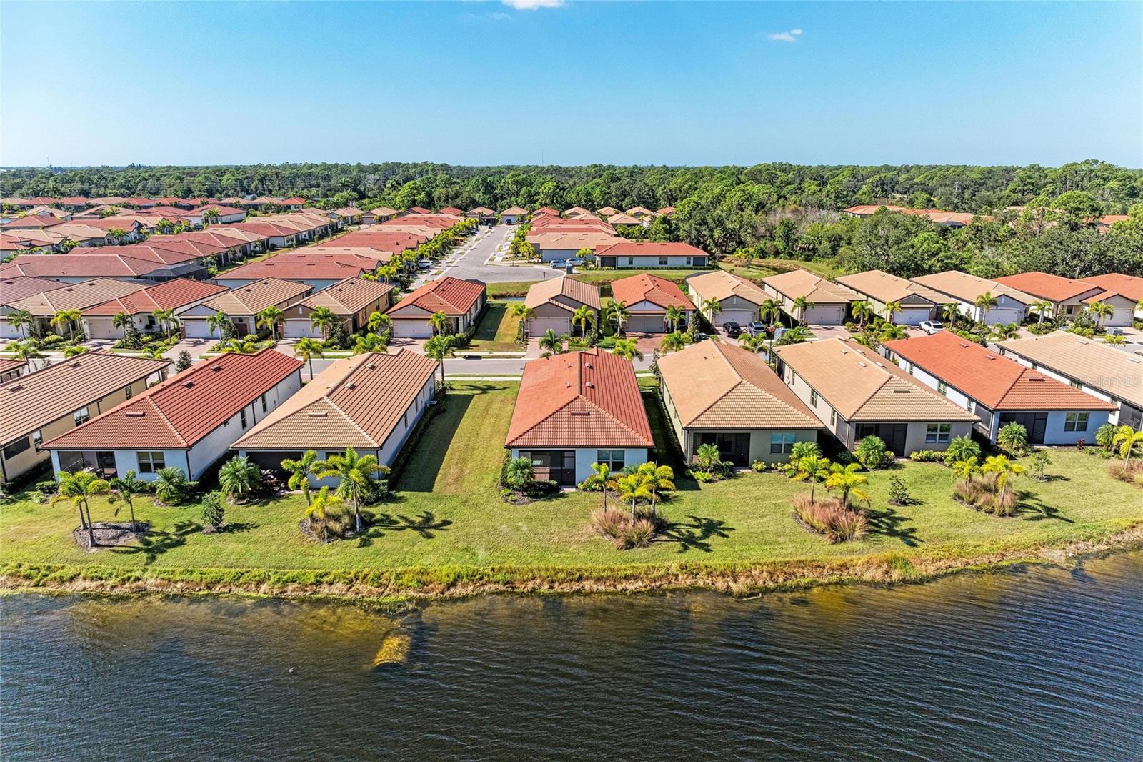 TOSCANA ISLES - Residential