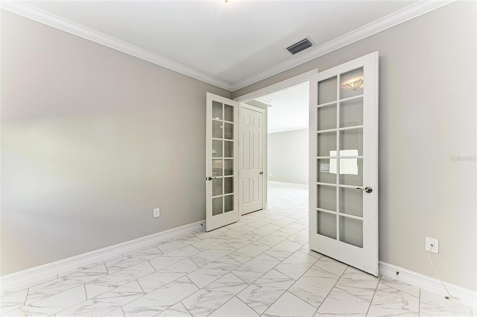 TOSCANA ISLES - Residential