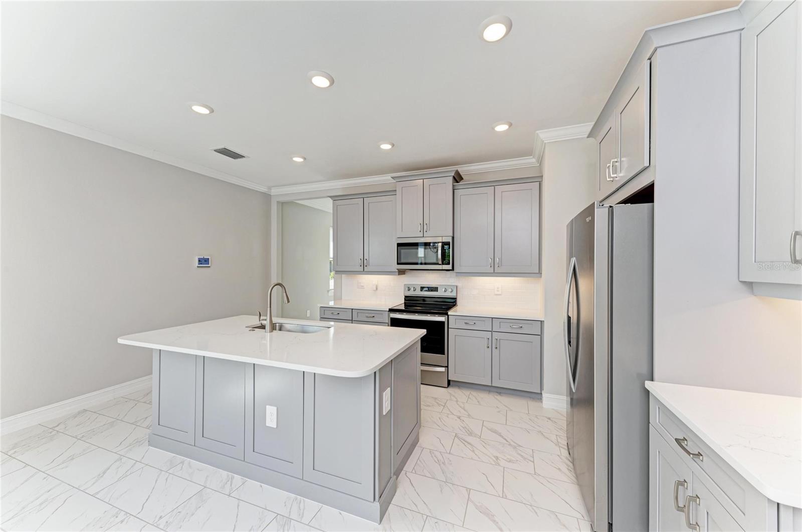 TOSCANA ISLES - Residential