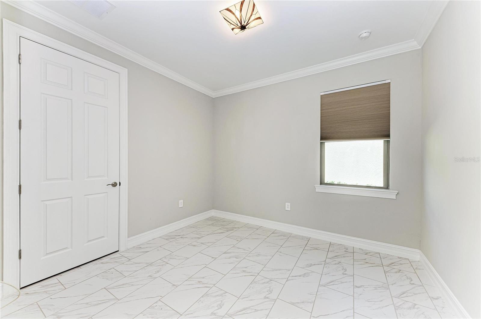 TOSCANA ISLES - Residential