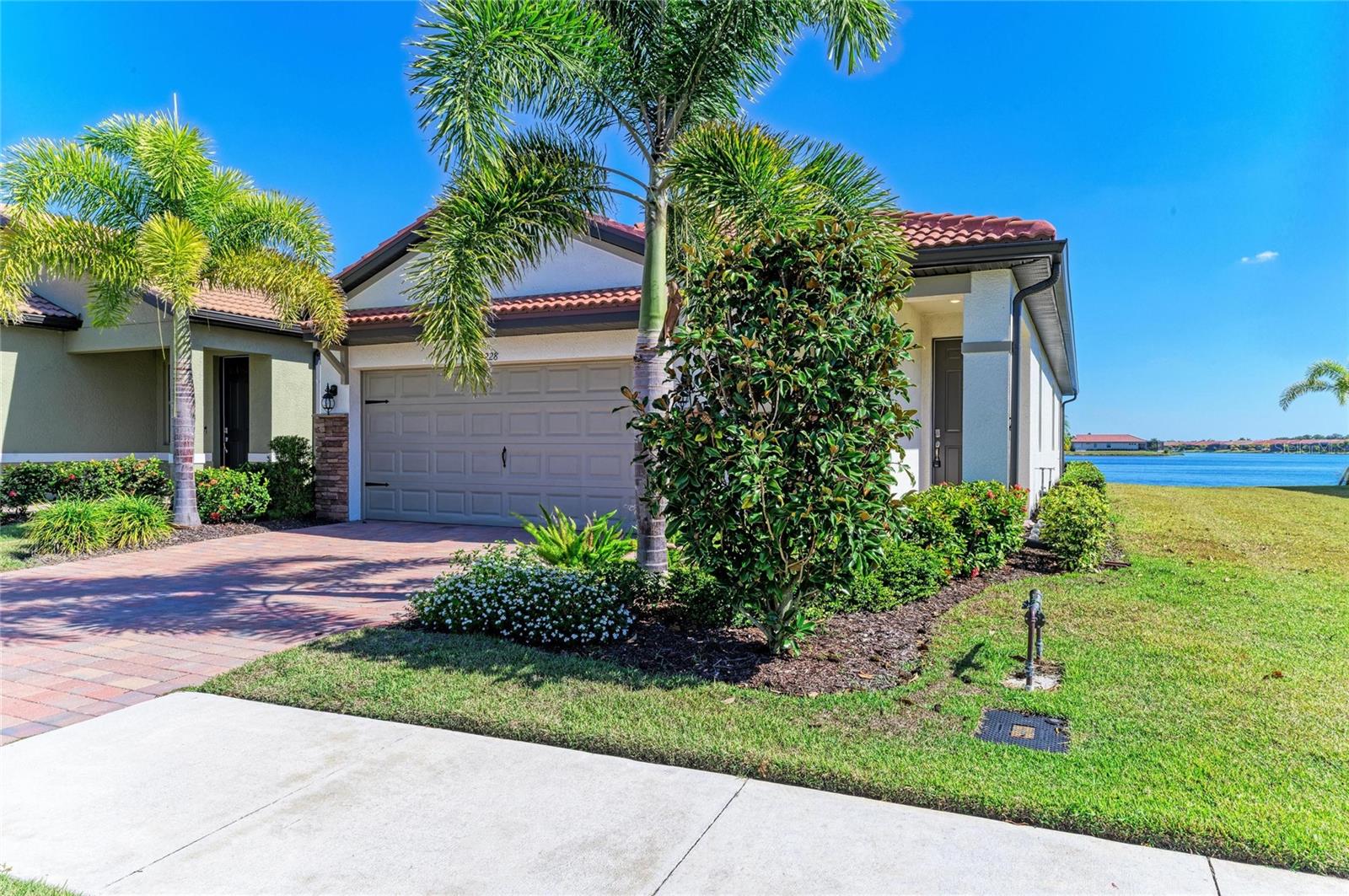 TOSCANA ISLES - Residential