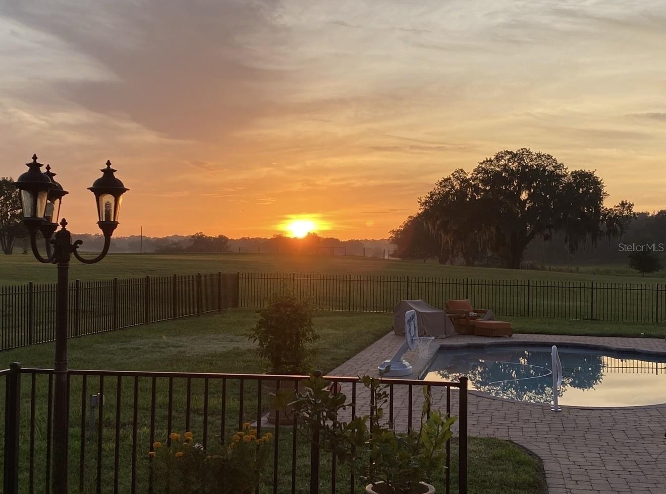 HUNTER HILL - Residential