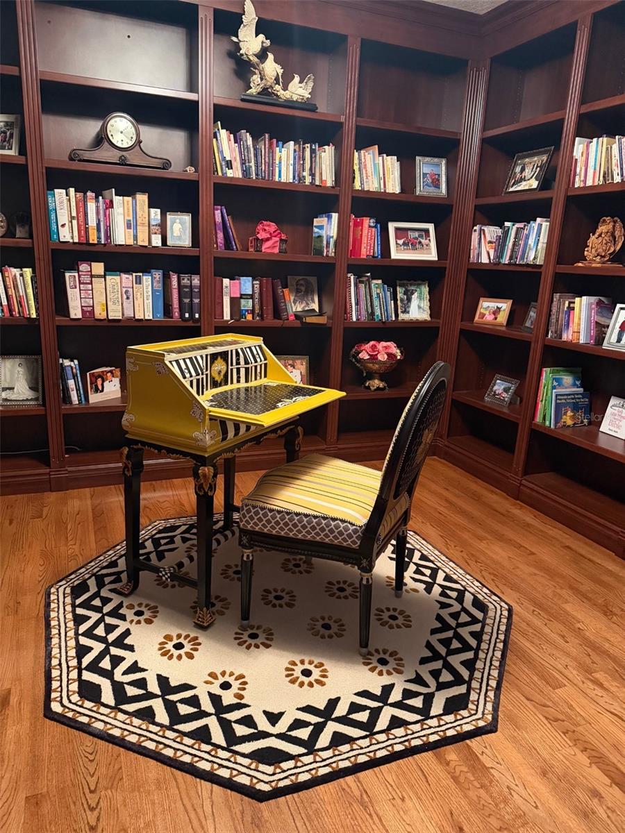 HUNTER HILL - Residential