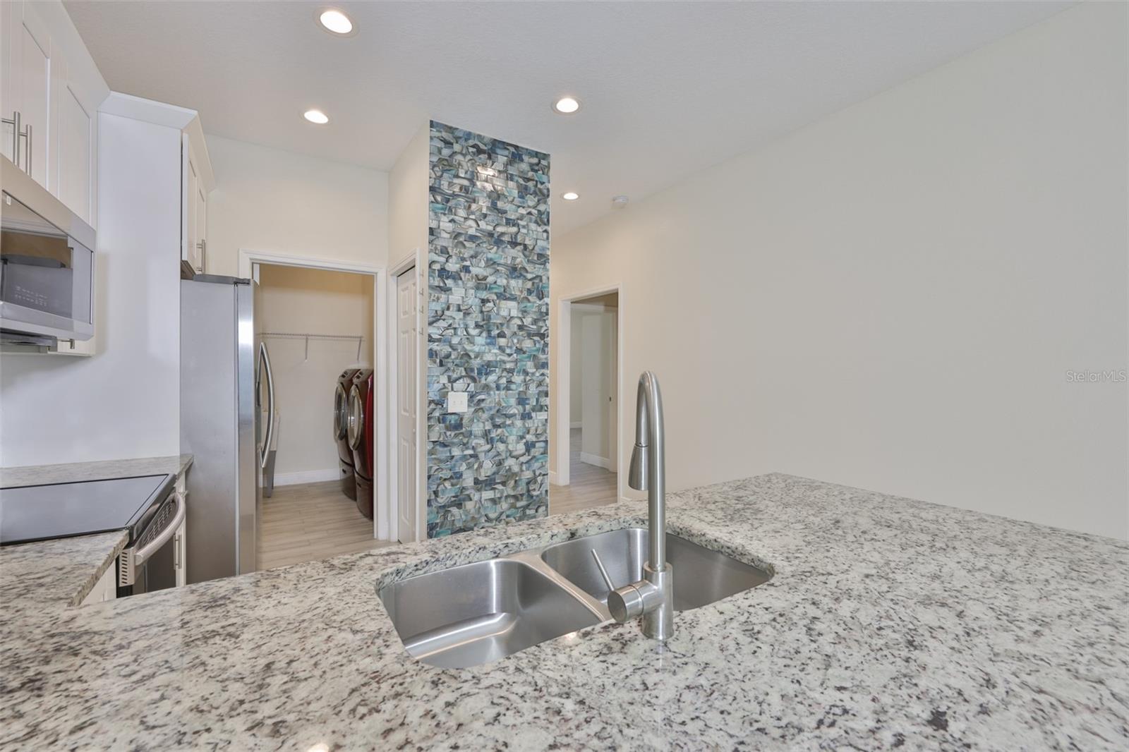 SULPHUR SPGS - Residential