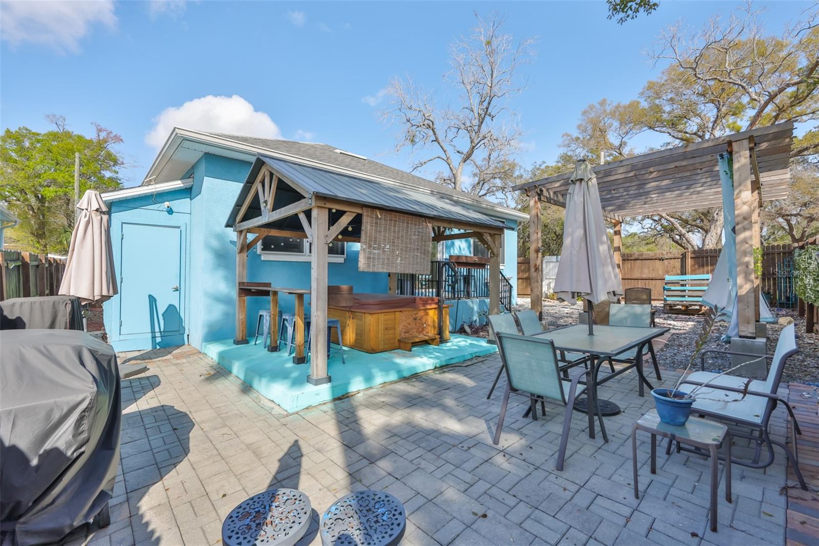 SULPHUR SPGS - Residential