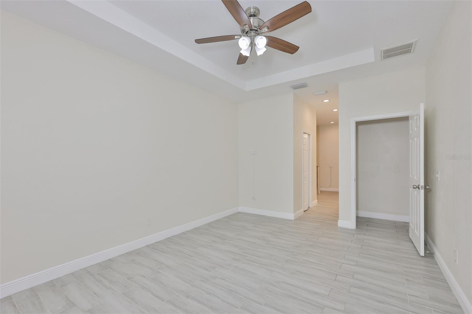 SULPHUR SPGS - Residential