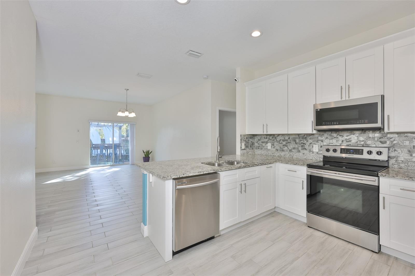 SULPHUR SPGS - Residential