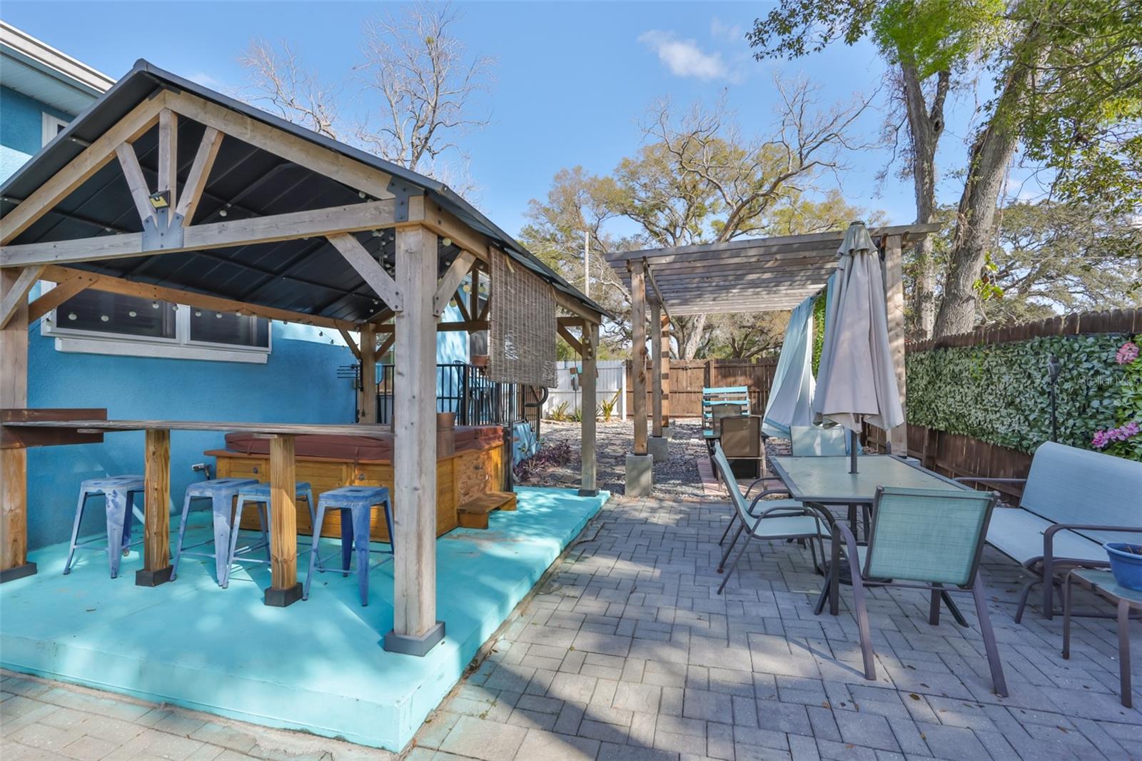 SULPHUR SPGS - Residential