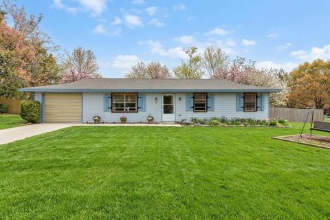 Photo of 235 Rockmoore Court, Deland, FL 32720 (MLS # V4948236)