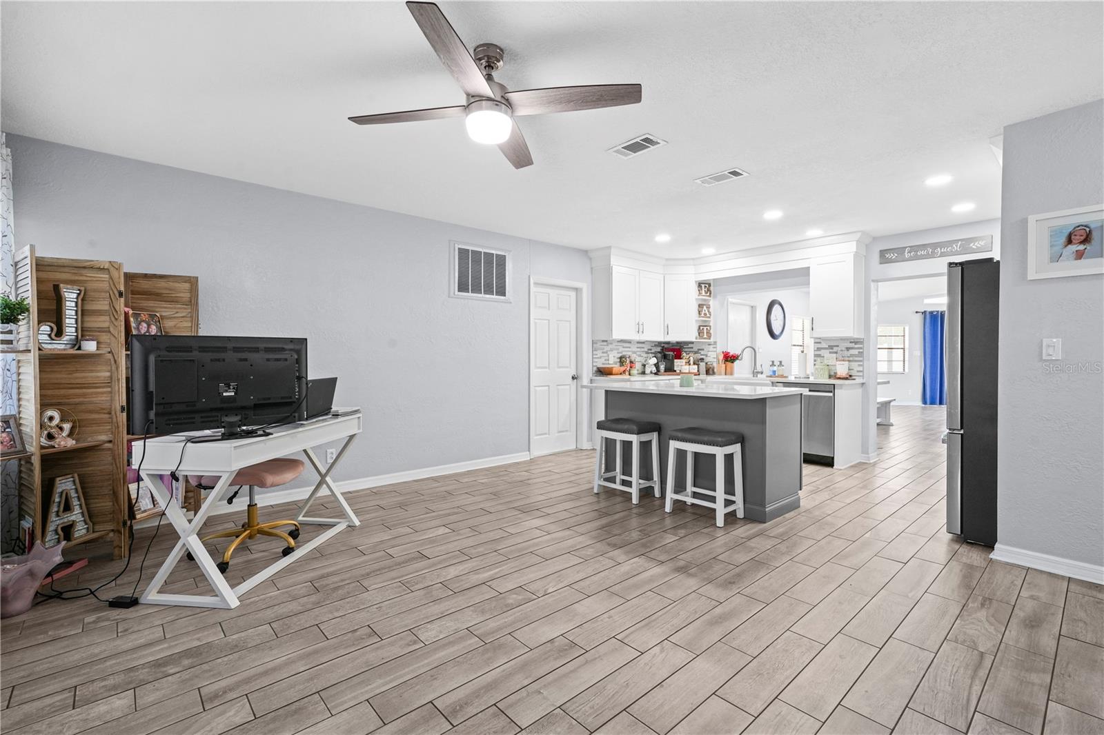 WHITE WOOD TERRACE - Residential