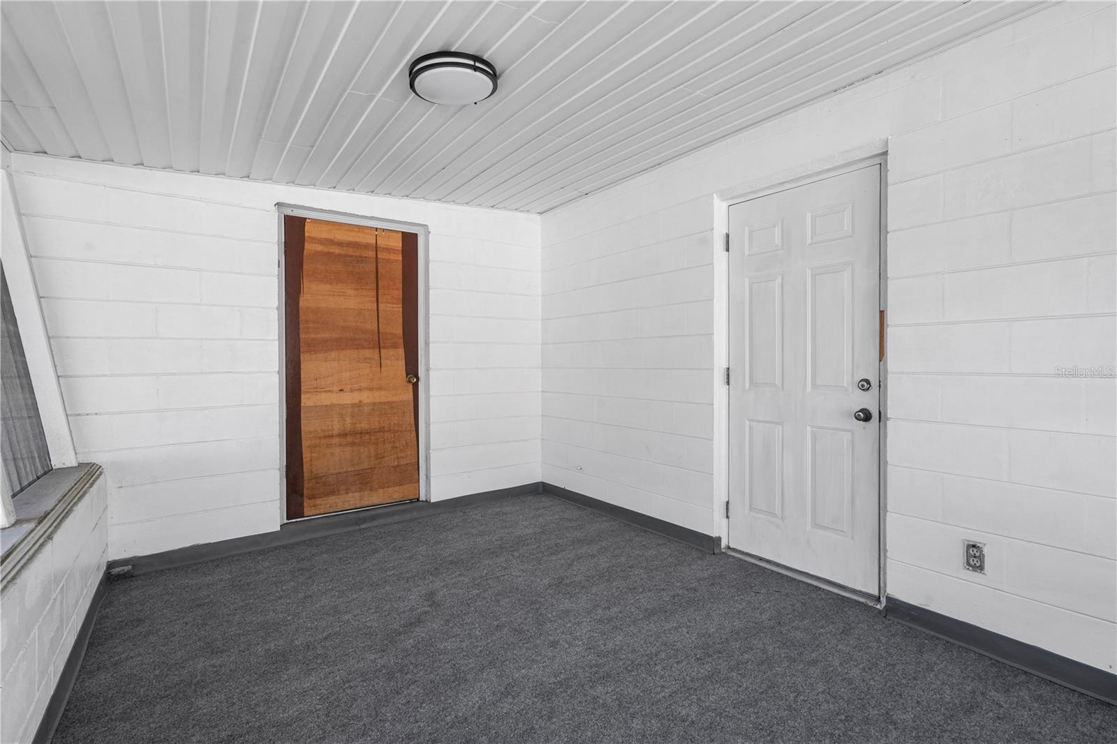 WHITE WOOD TERRACE - Residential