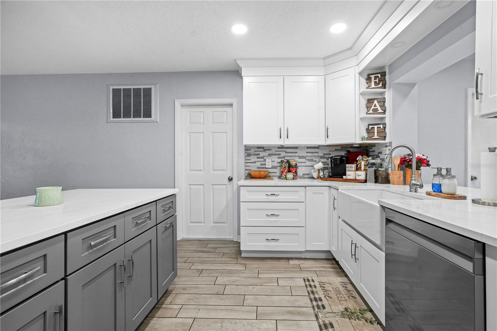 WHITE WOOD TERRACE - Residential