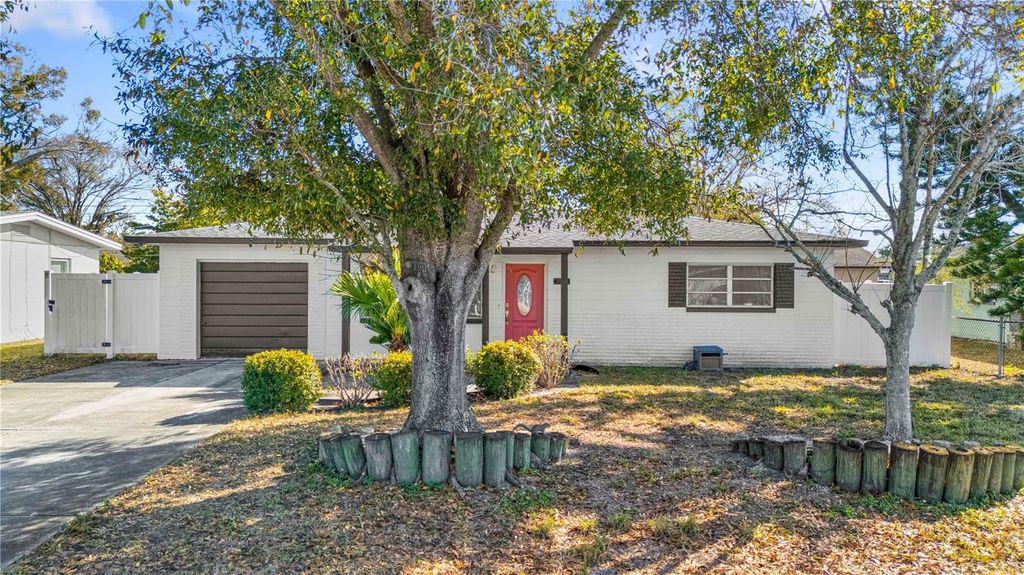 Photo of 5772 56th Terrace N, St Petersburg, FL 33709 (MLS # TB8477612)