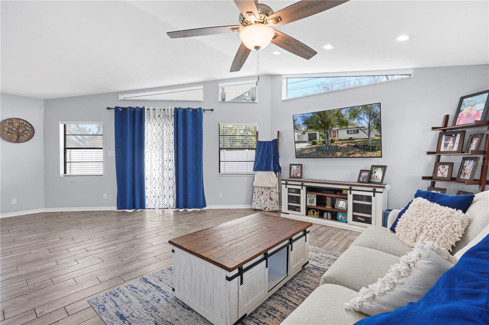 WHITE WOOD TERRACE - Residential