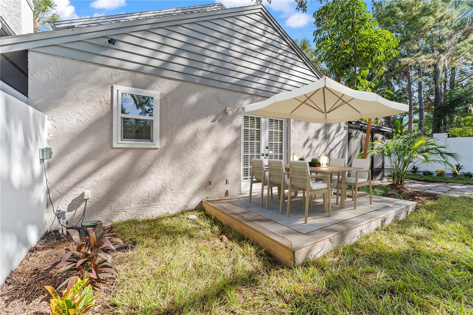 BRETTON WOODS AT WESTSHORE A C - Residential